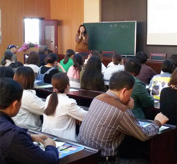 4.28中州西路小學(xué)家長課堂